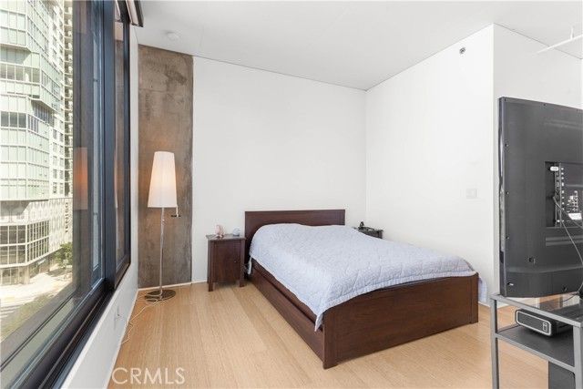 1111 S Grand 609, Los Angeles, CA 90015