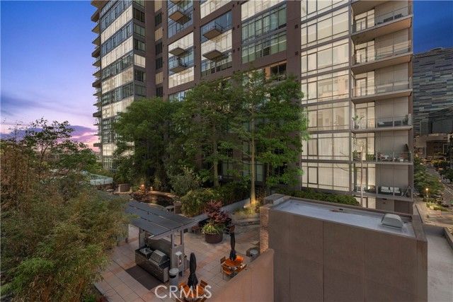 1111 S Grand 609, Los Angeles, CA 90015