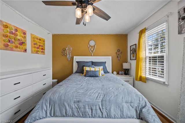 146 Charlestowne Circle, Winston-salem, NC 27103