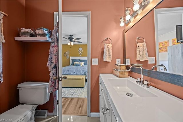 146 Charlestowne Circle, Winston-salem, NC 27103