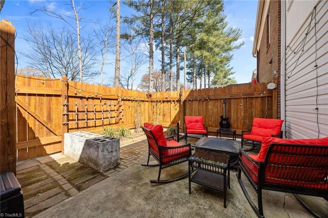 146 Charlestowne Circle, Winston-salem, NC 27103