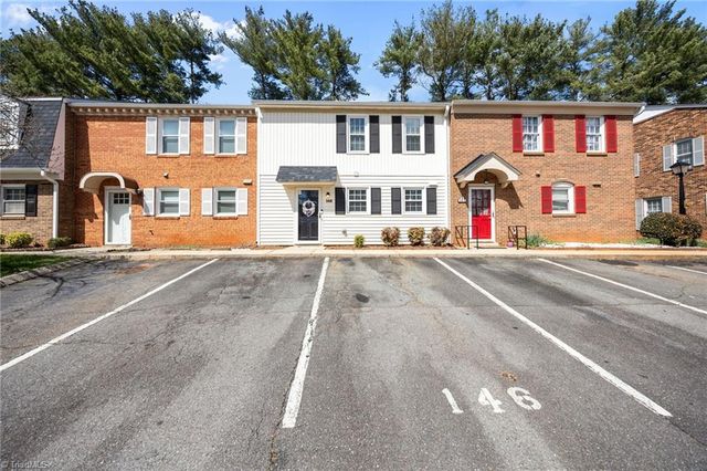 146 Charlestowne Circle, Winston-salem, NC 27103