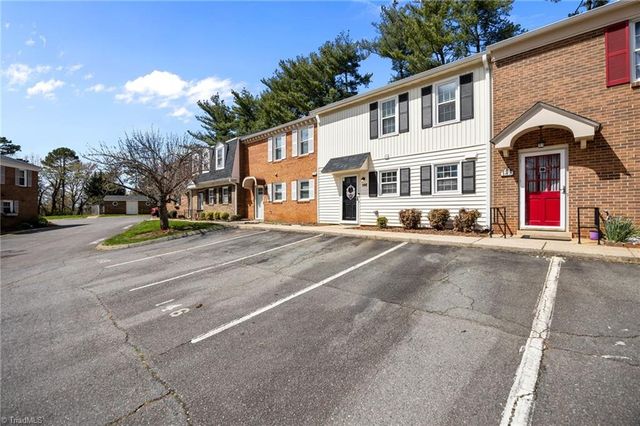 146 Charlestowne Circle, Winston-salem, NC 27103