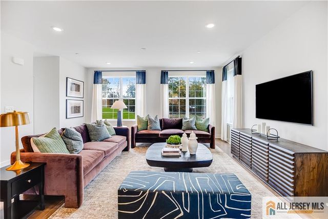 102 Fred Clark Drive, Pennington, NJ 08534