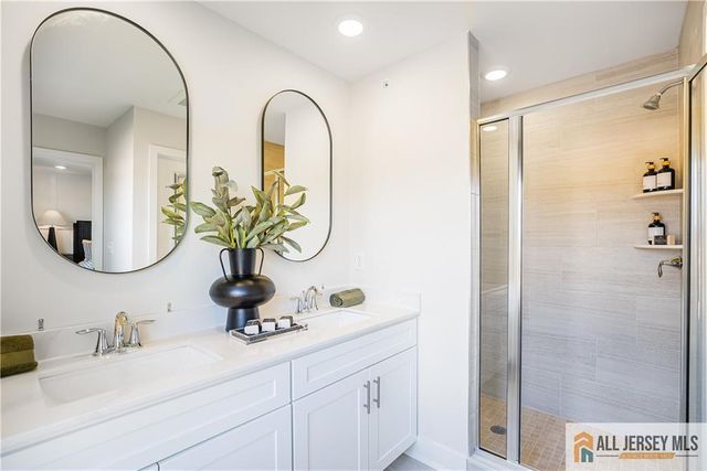 102 Fred Clark Drive, Pennington, NJ 08534