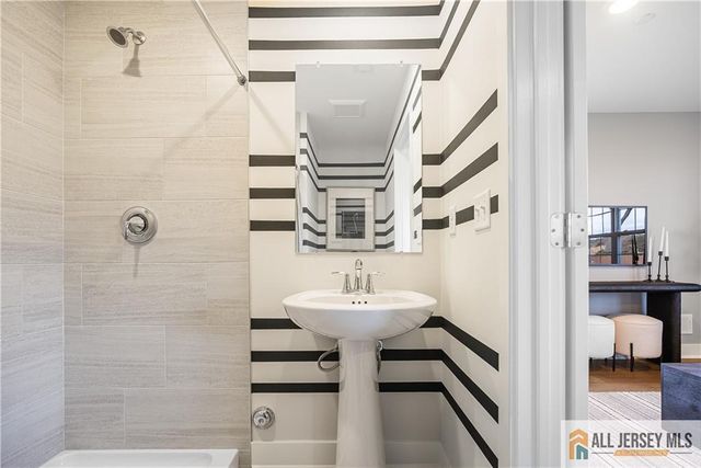 102 Fred Clark Drive, Pennington, NJ 08534