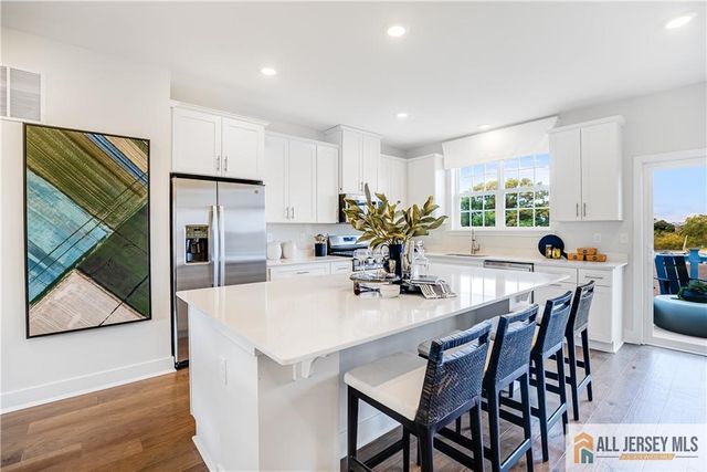 102 Fred Clark Drive, Pennington, NJ 08534