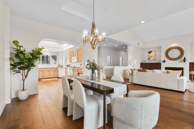 943 Dennstedt Place, El Cajon, CA 92020