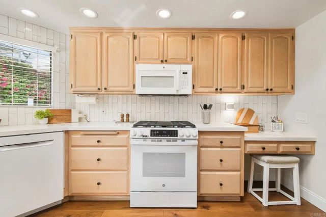 943 Dennstedt Place, El Cajon, CA 92020