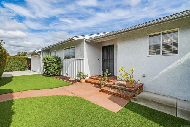 943 Dennstedt Place, El Cajon, CA 92020