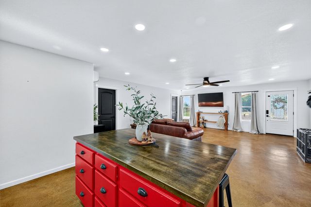 1700 Elmore Road, Denison, TX 75021