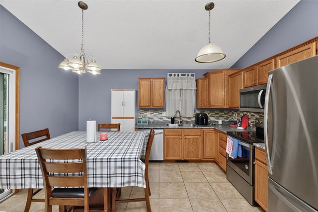 624 SE 8th Street, Des Moines, IA 50309