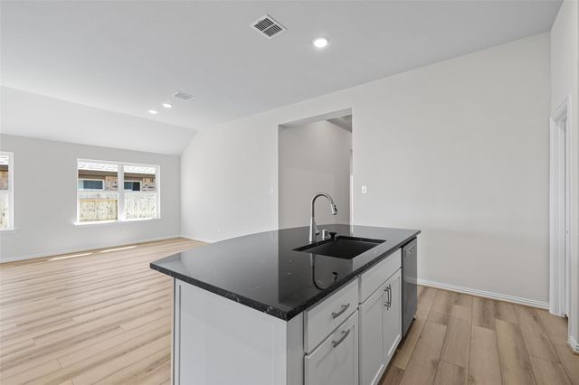 3007 Myrtle Beach Lane, League City, TX 77573