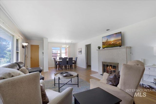 605 Monte Vista Dr, Twin Falls, ID 83301