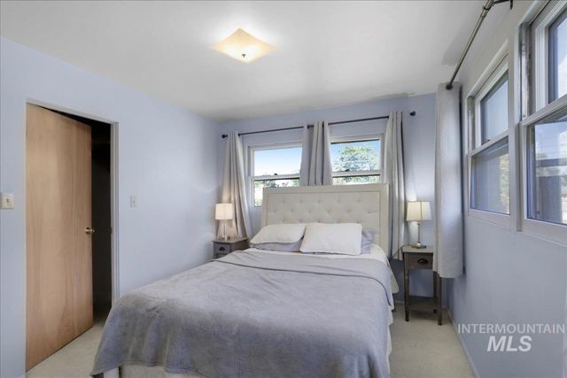 605 Monte Vista Dr, Twin Falls, ID 83301