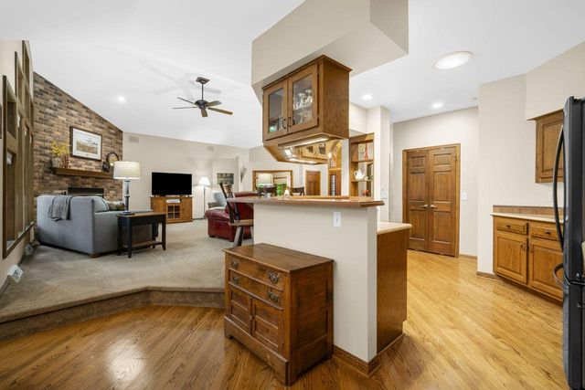720 Schloemer DRIVE, West Bend, WI 53095