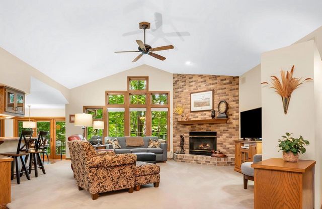 720 Schloemer DRIVE, West Bend, WI 53095