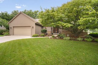720 Schloemer DRIVE, West Bend, WI 53095