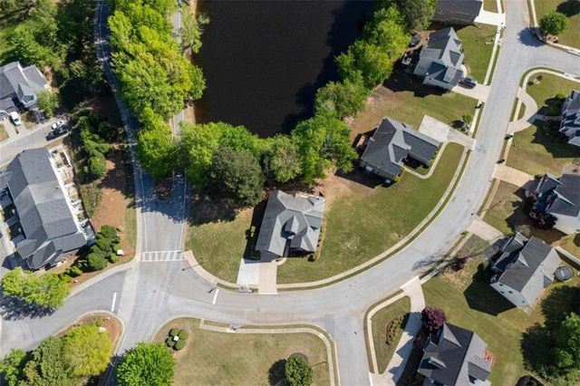 101 Retreat Way, Carrollton, GA 30116