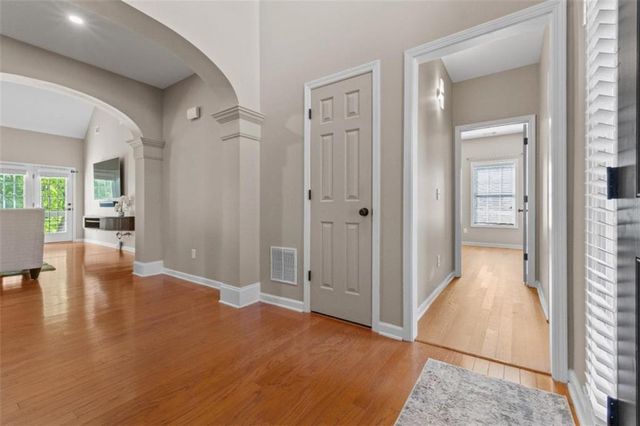 101 Retreat Way, Carrollton, GA 30116