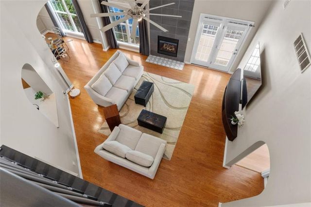 101 Retreat Way, Carrollton, GA 30116
