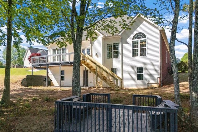 101 Retreat Way, Carrollton, GA 30116