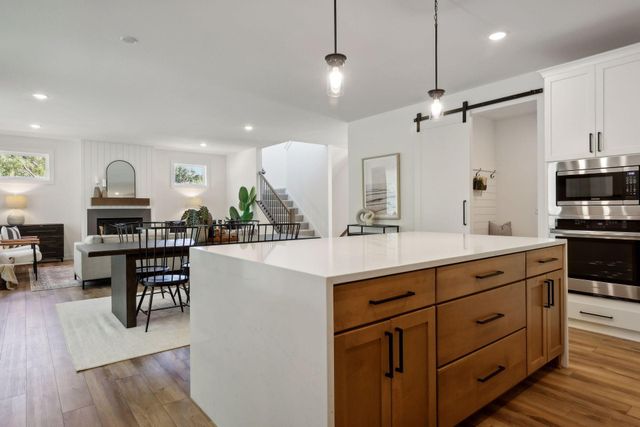 2415 Laurie Court W, Roseville, MN 55113