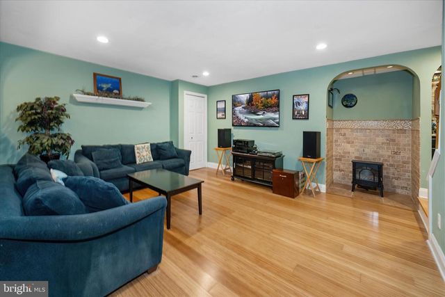 5 ASHLEA DR, Glenmoore, PA 19343