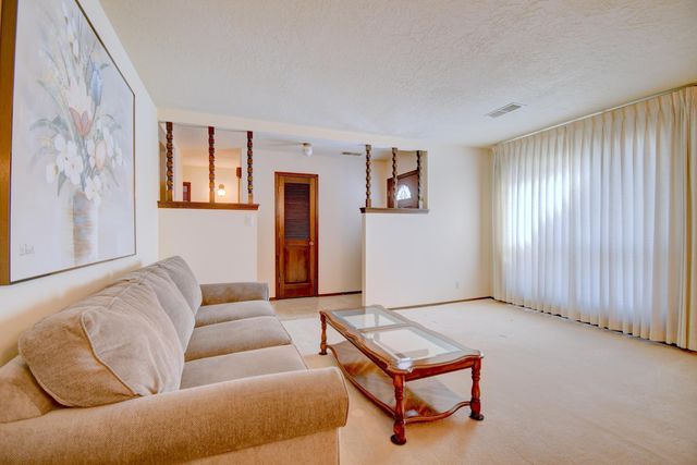 12113 Rosemont Avenue NE, Albuquerque, NM 87112