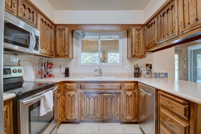 12113 Rosemont Avenue NE, Albuquerque, NM 87112