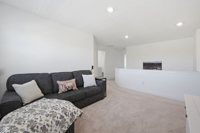19395 Ketterley Circle, Westfield, IN 46074