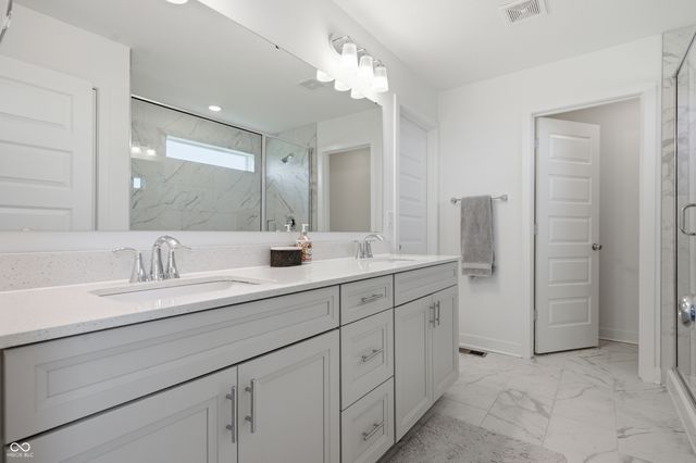 19395 Ketterley Circle, Westfield, IN 46074