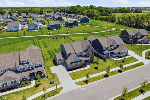 19395 Ketterley Circle, Westfield, IN 46074