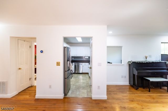 86 Gordon Ave, Lawrence Twp., NJ 08648