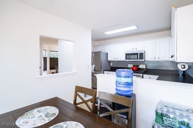 86 Gordon Ave, Lawrence Twp., NJ 08648