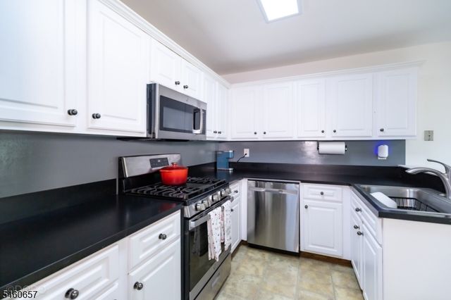 86 Gordon Ave, Lawrence Twp., NJ 08648