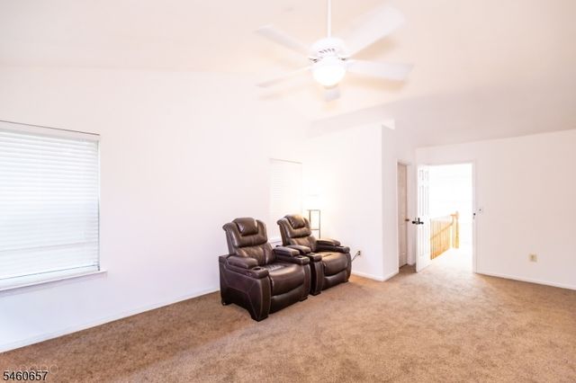 86 Gordon Ave, Lawrence Twp., NJ 08648