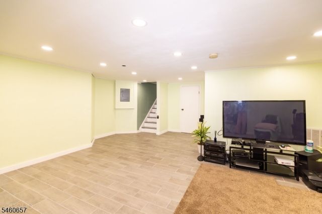 86 Gordon Ave, Lawrence Twp., NJ 08648