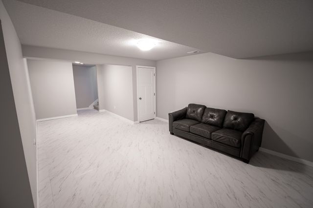 1536 High Road, Norwalk, IA 50211