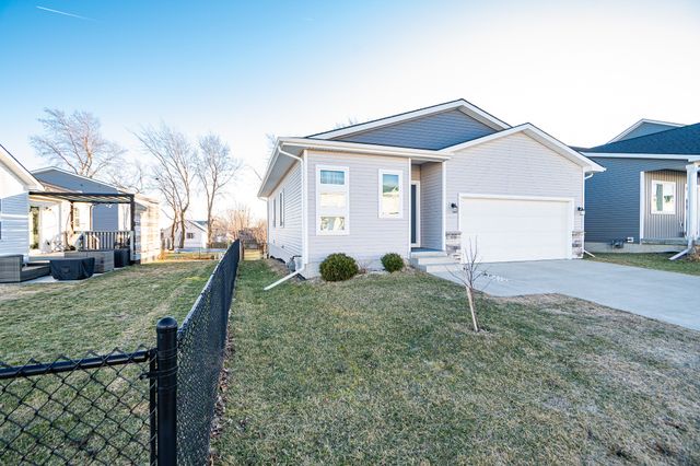 1536 High Road, Norwalk, IA 50211
