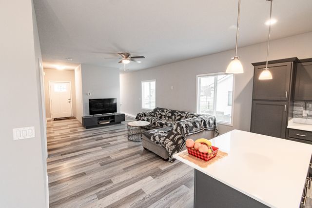 1536 High Road, Norwalk, IA 50211