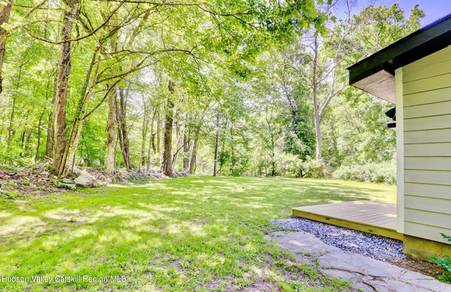 12 Maryland Court, Stone Ridge, NY 12484