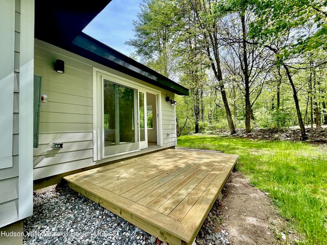 12 Maryland Court, Stone Ridge, NY 12484