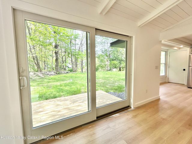 12 Maryland Court, Stone Ridge, NY 12484