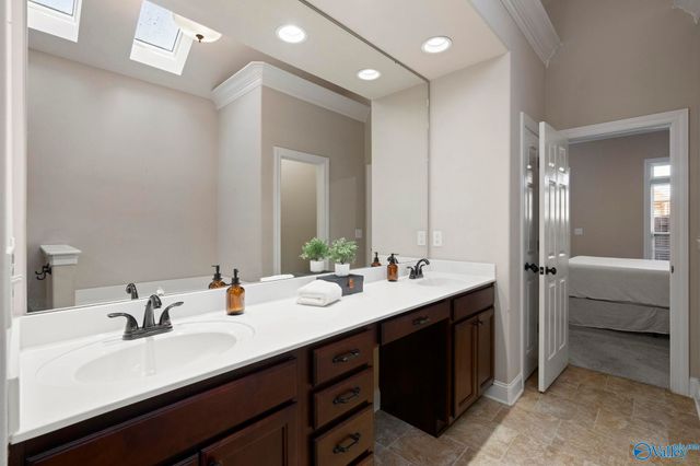 907 Binding Branch, Huntsville, AL 35806