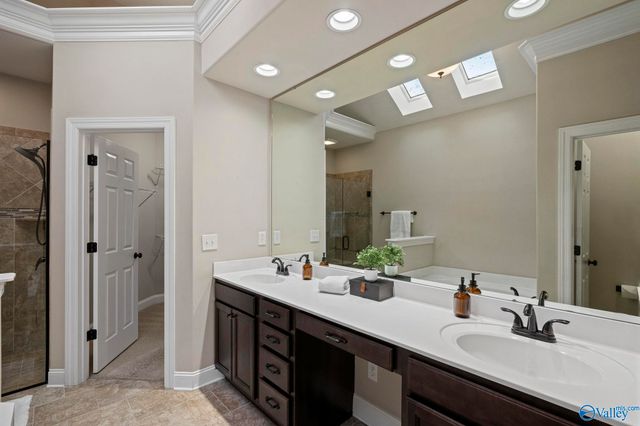 907 Binding Branch, Huntsville, AL 35806