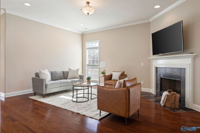 907 Binding Branch, Huntsville, AL 35806