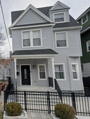 37 S 8th Avenue, Mount Vernon, NY 10550