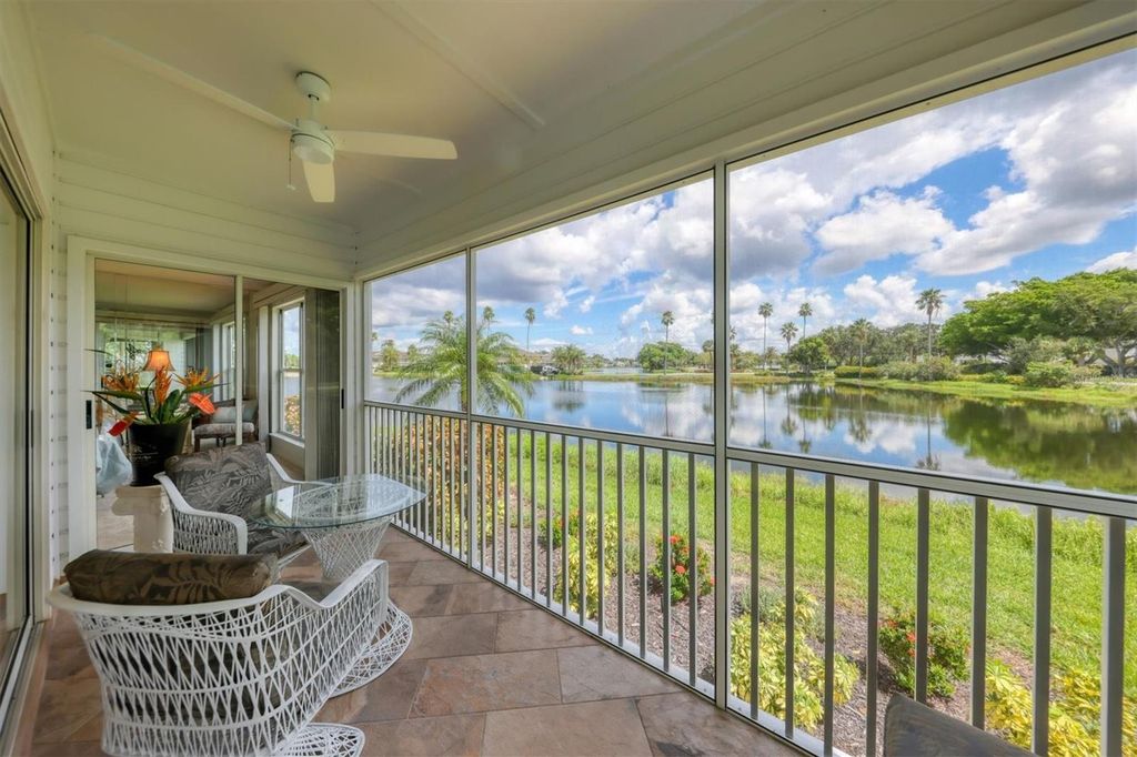 Image 13 of property listing at 879 AUDUBON DRIVE 879, Bradenton, FL 34209