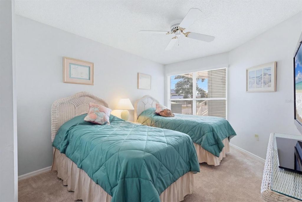 Image 25 of property listing at 879 AUDUBON DRIVE 879, Bradenton, FL 34209